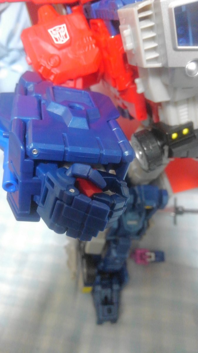 Transformers News: Combiner Ports on Takara Tomy Transformers Legends LG-42 Godbomber