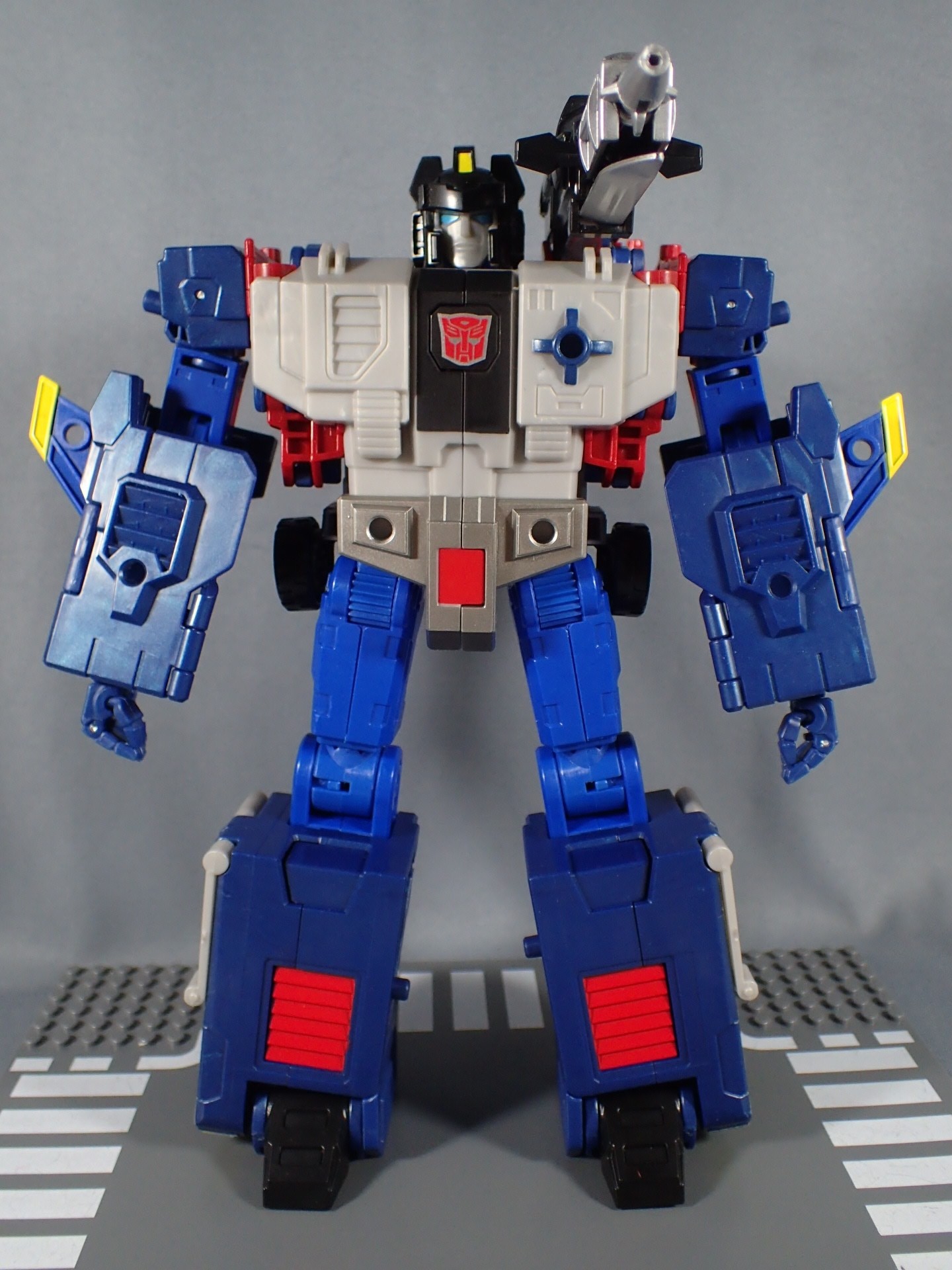 Transformers News: Twincast / Podcast Episode #176 "Moonbase Gray" Transformers News: Twincast / Podcast Episode #176 "Moonbase Gray"