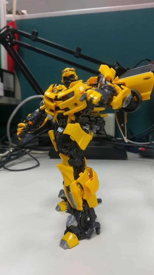 Transformers News: Transformers Movie Masterpiece Bumblebee In-Hand Images