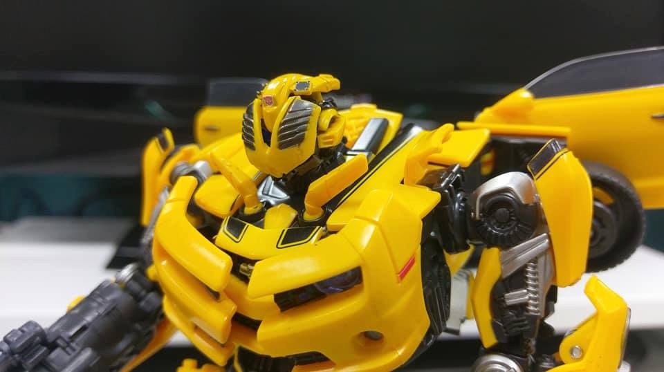 Transformers News: Transformers Movie Masterpiece Bumblebee In-Hand Images