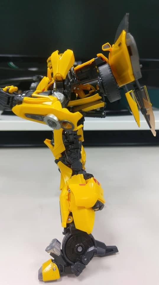 Transformers News: Transformers Movie Masterpiece Bumblebee In-Hand Images