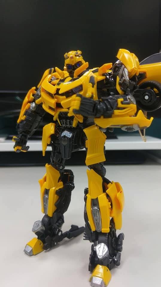 Transformers News: Transformers Movie Masterpiece Bumblebee In-Hand Images