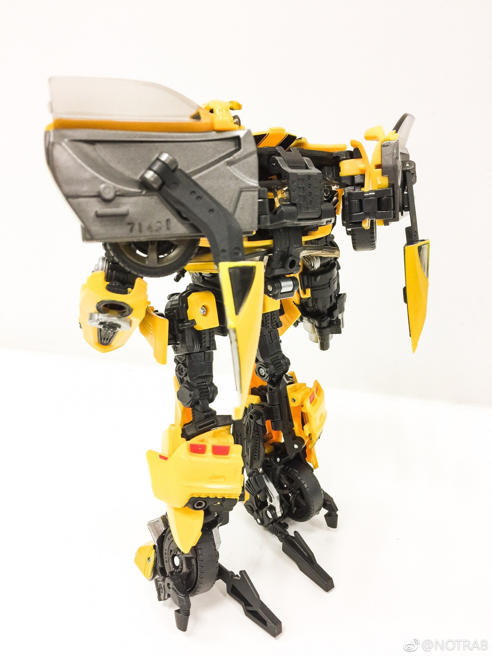 Transformers News: Transformers Movie Masterpiece Bumblebee In-Hand Images