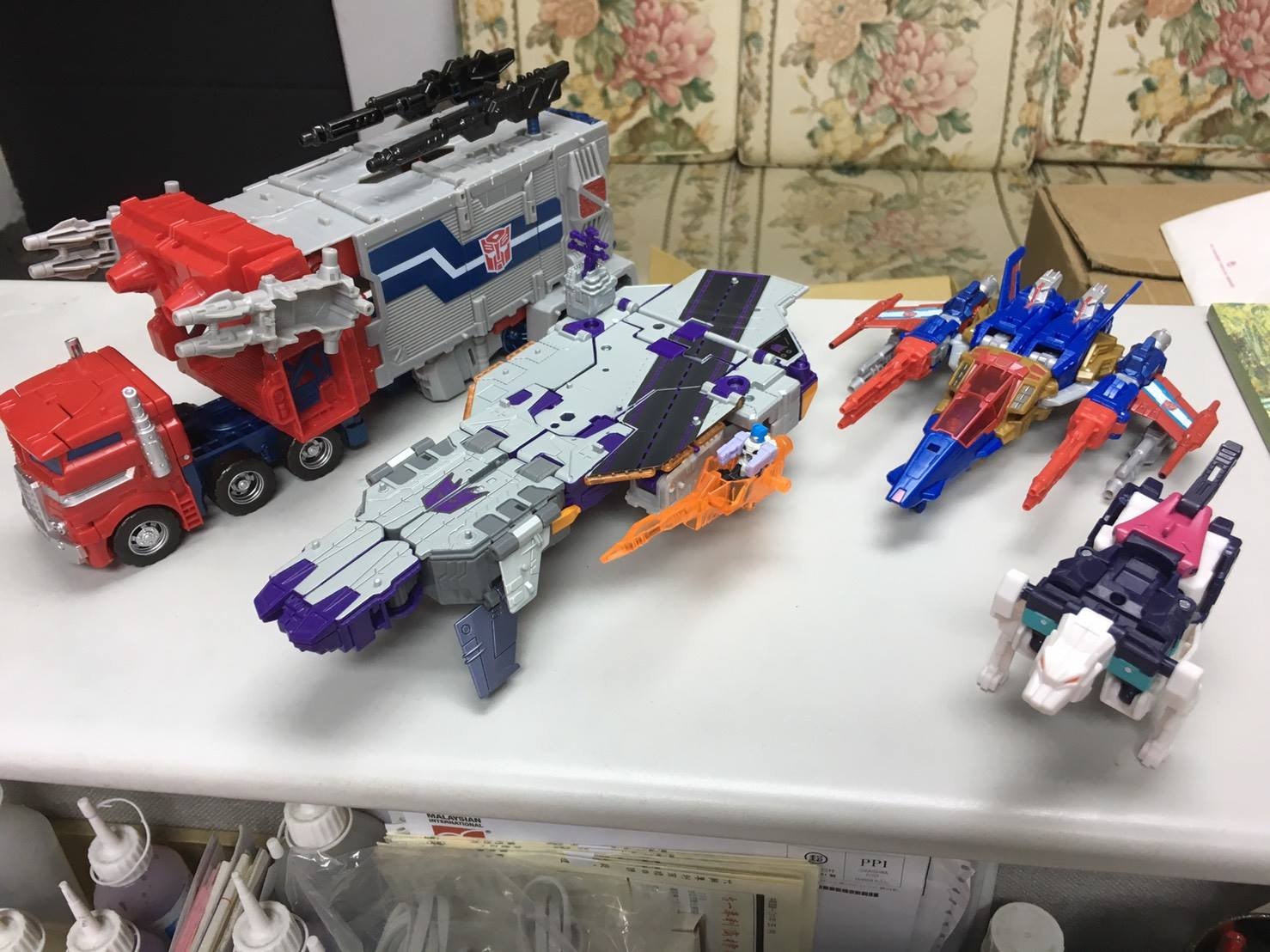 Transformers News: In-Hand Images of Transformers Titans Return Siege on Cybertron Box Set
