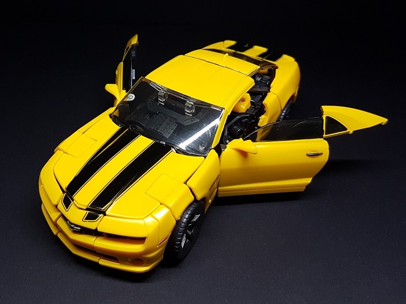 Transformers News: In-Hand Images of Transformers Movie Masterpiece MPM3 Bumblebee