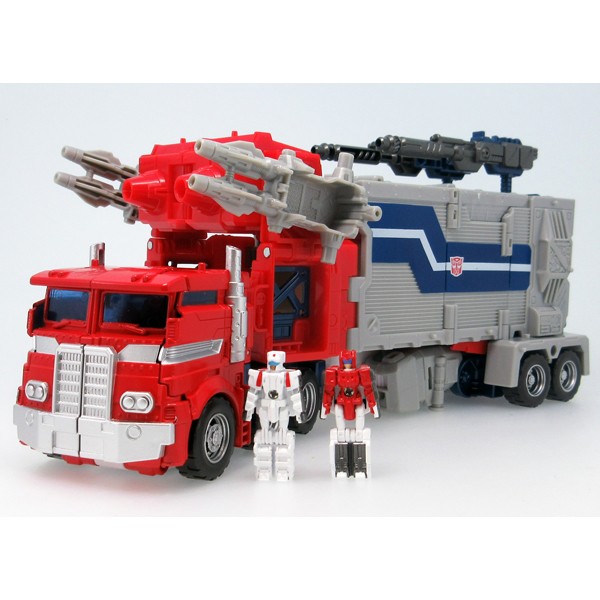 Transformers News: Pre-Order and Images of Takara Legends God Ginrai (Ginrai, Godbomber, Minerva and Cab) Transformers News: Pre-Order and Images of Takara Legends God Ginrai (Ginrai, Godbomber, Minerva and Cab)