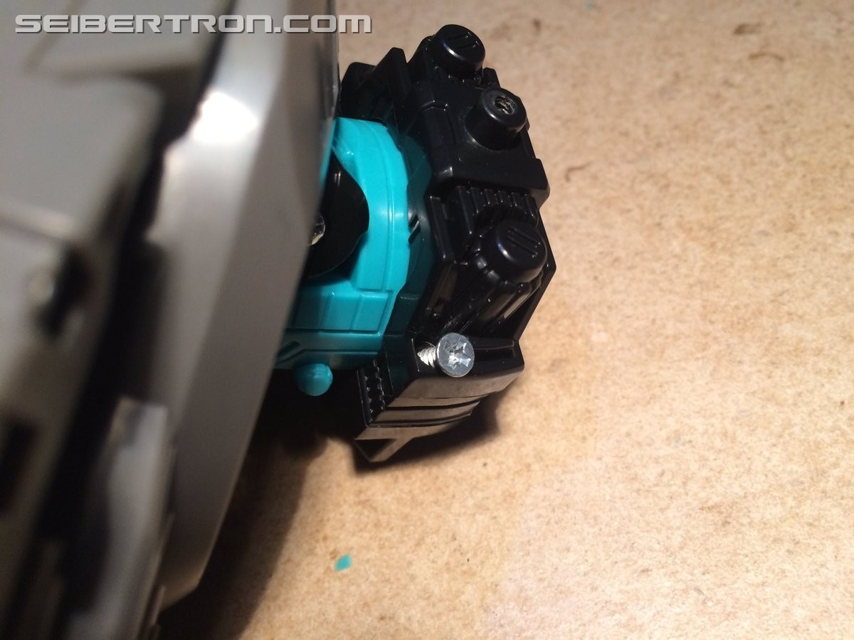 Transformers News: Guide to Preventing Your Titans Return Trypticon From Breaking a Hip