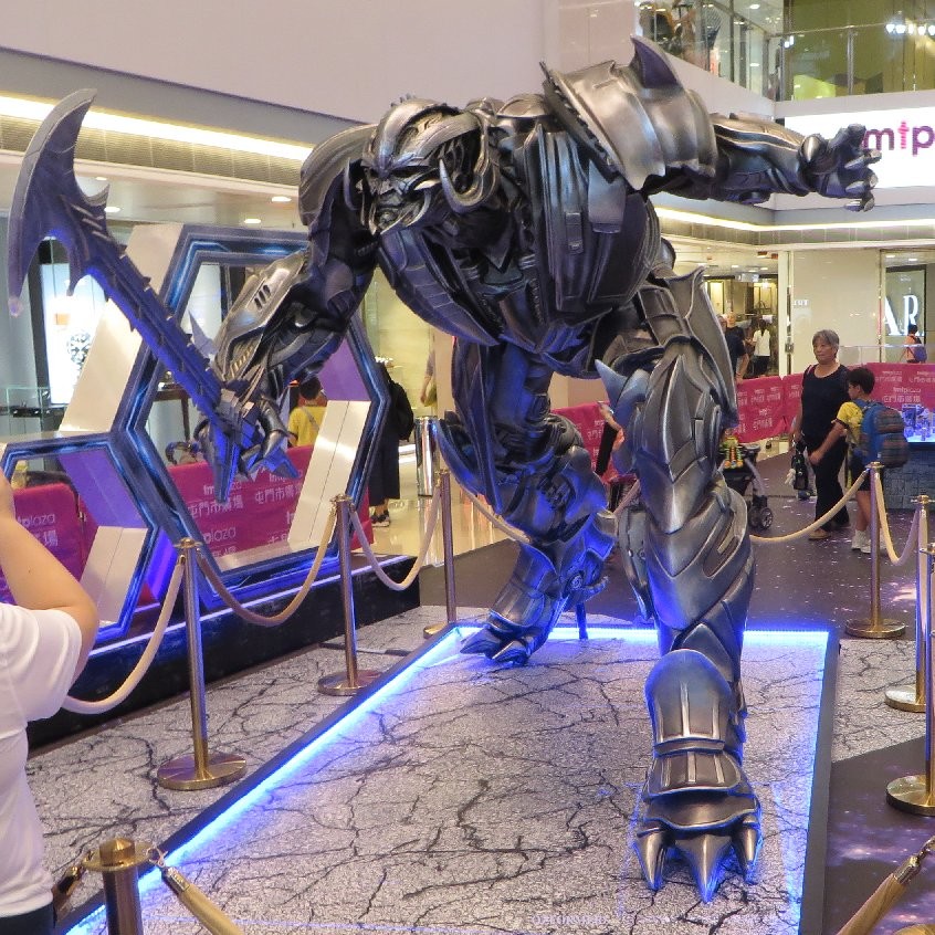 Transformers News: Image Heavy Transformers: The Last Knight Hong Kong Events - Statues, Exclusives, Ramen
