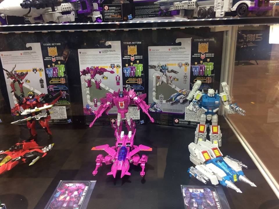 Transformers News: Images of Upcoming Titans Return figures at SDCC 2017 - Cloudraker, Wingspan, Overlord, Wave 5 Transformers News: Images of Upcoming Titans Return figures at SDCC 2017 - Cloudraker, Wingspan, Overlord, Wave 5