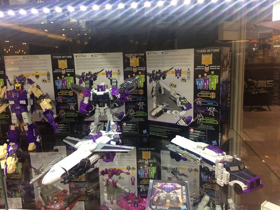 Transformers News: Images of Upcoming Titans Return figures at SDCC 2017 - Cloudraker, Wingspan, Overlord, Wave 5 Transformers News: Images of Upcoming Titans Return figures at SDCC 2017 - Cloudraker, Wingspan, Overlord, Wave 5