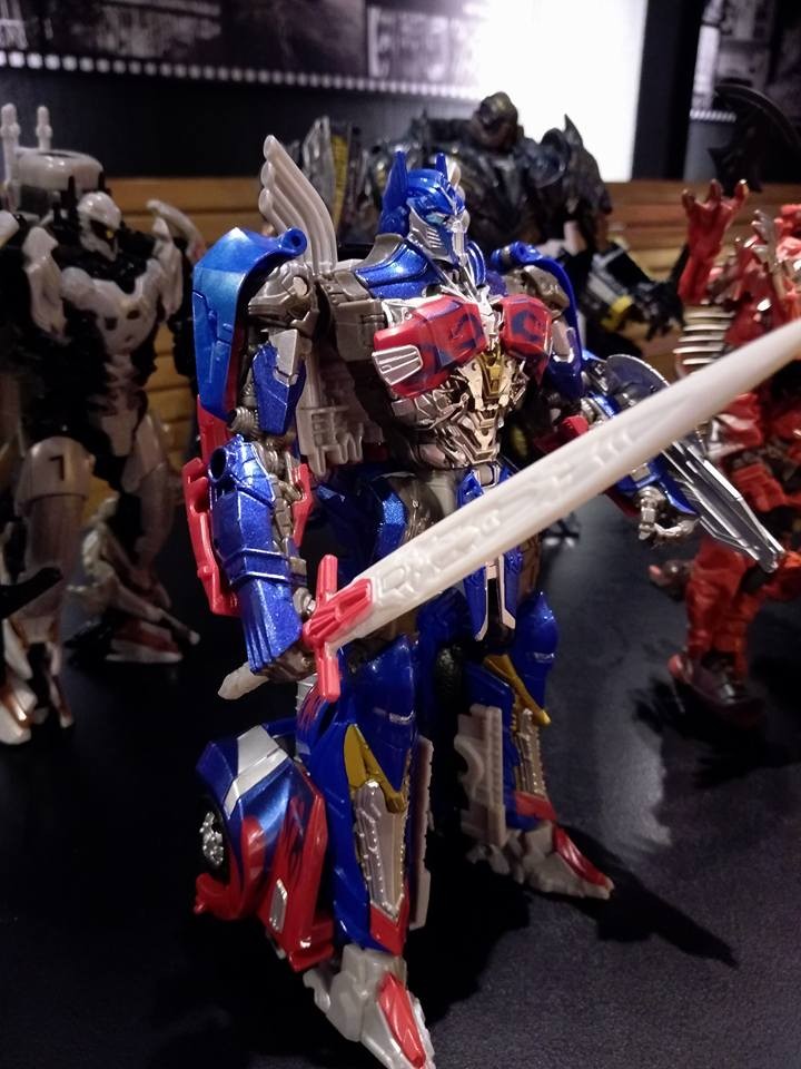 Transformers News: In Hand Images of Hasbro SDCC 2017 Exclusive TLK Optimus Prime Transformers News: In Hand Images of Hasbro SDCC 2017 Exclusive TLK Optimus Prime