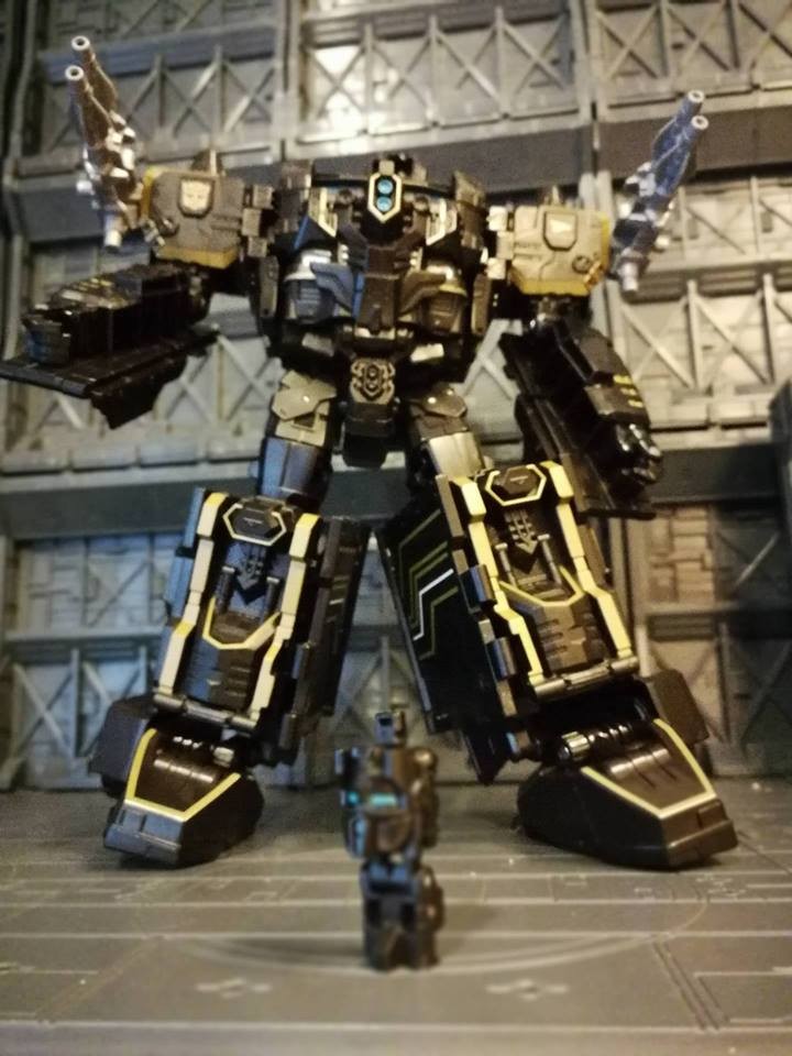 Transformers News: SDCC 2017 Exclusive Primitive Skateboarding Optimus Prime and Shreddicus Maximus - In Hand Transformers News: SDCC 2017 Exclusive Primitive Skateboarding Optimus Prime and Shreddicus Maximus - In Hand