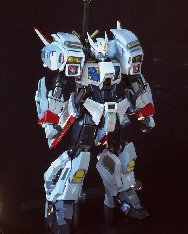 Transformers News: Colour Images of Flame Toys IDW Drift