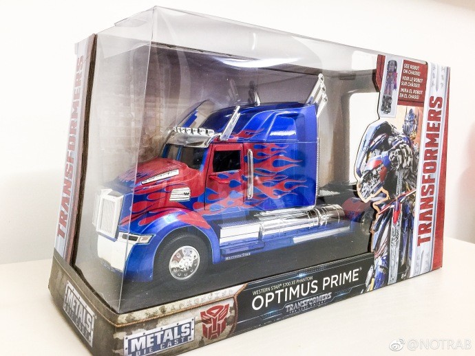 Transformers News: In-Hand Comparisons for Transformers: The Last Knight Jada Diecast Optimus Prime
