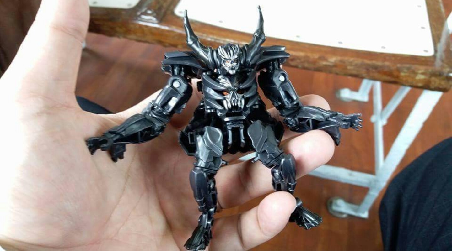 Transformers News: Re: Transformers: The Last Knight Toys Discussion Thread Transformers News: Re: Transformers: The Last Knight Toys Discussion Thread
