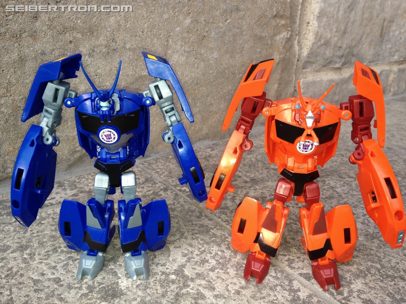 Transformers News: Pictorial Review of Warrior Thermidor from Transformers Robots in Disguise