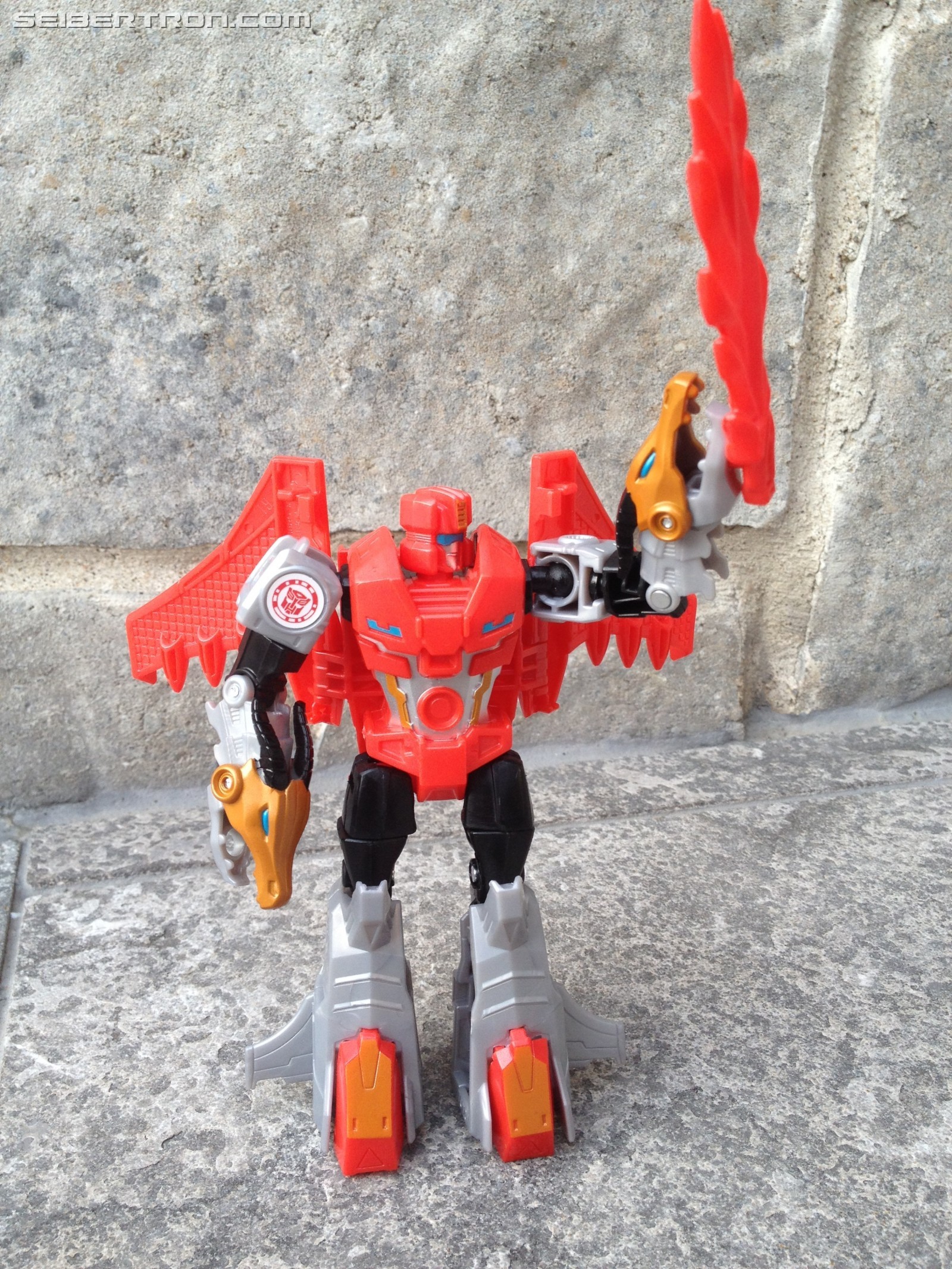 Transformers News: Pictorial Review of Warrior Twinferno from Robots in Disguise Transformers News: Pictorial Review of Warrior Twinferno from Robots in Disguise