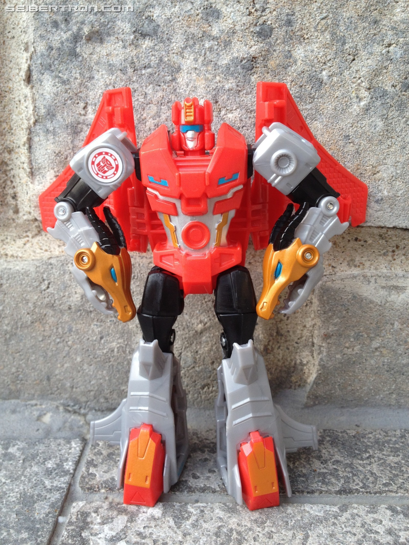 Transformers News: Pictorial Review of Warrior Twinferno from Robots in Disguise Transformers News: Pictorial Review of Warrior Twinferno from Robots in Disguise