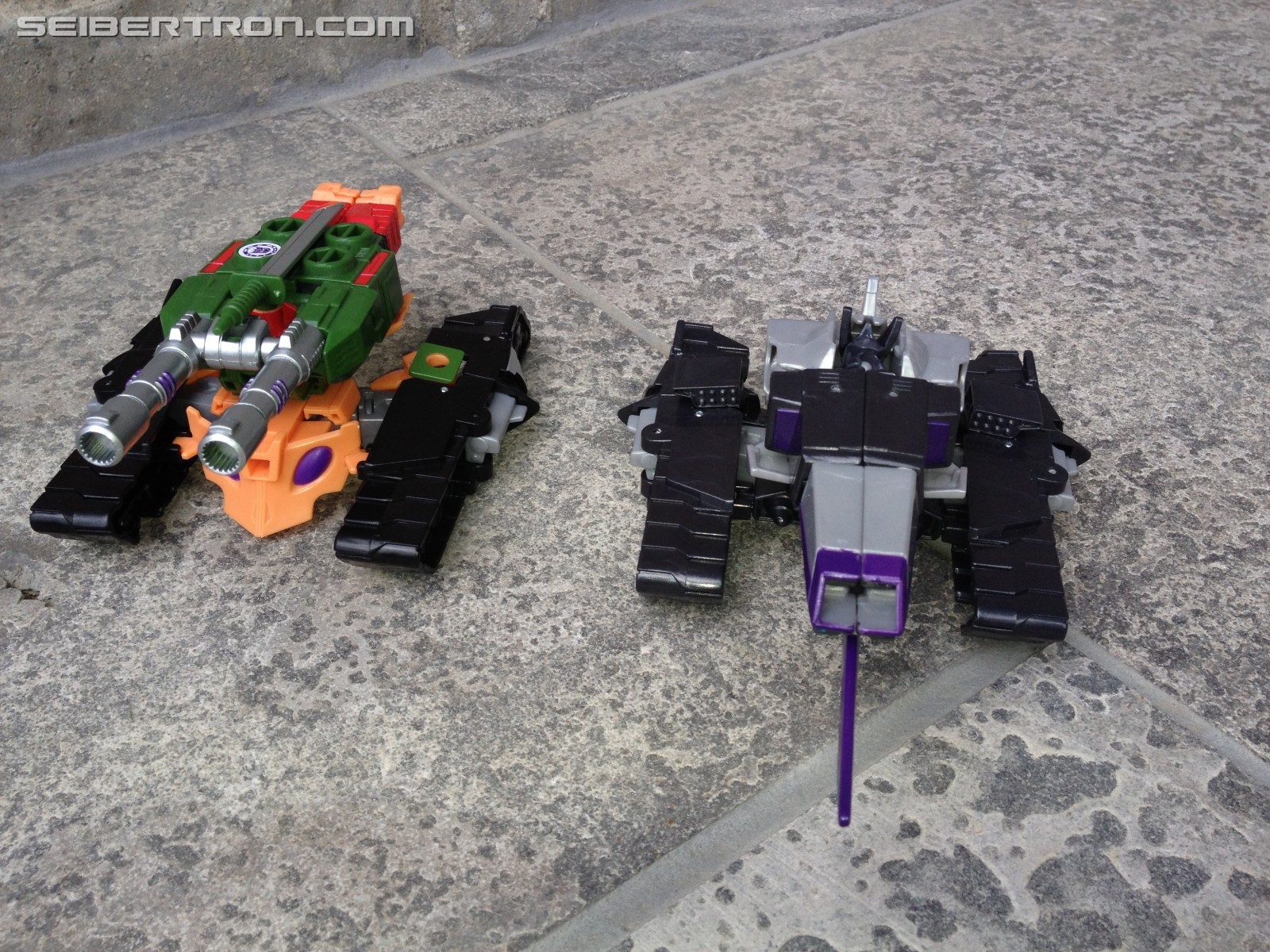 Transformers News: Pictorial Review of Robots in Disguise Warrior Bludgeon