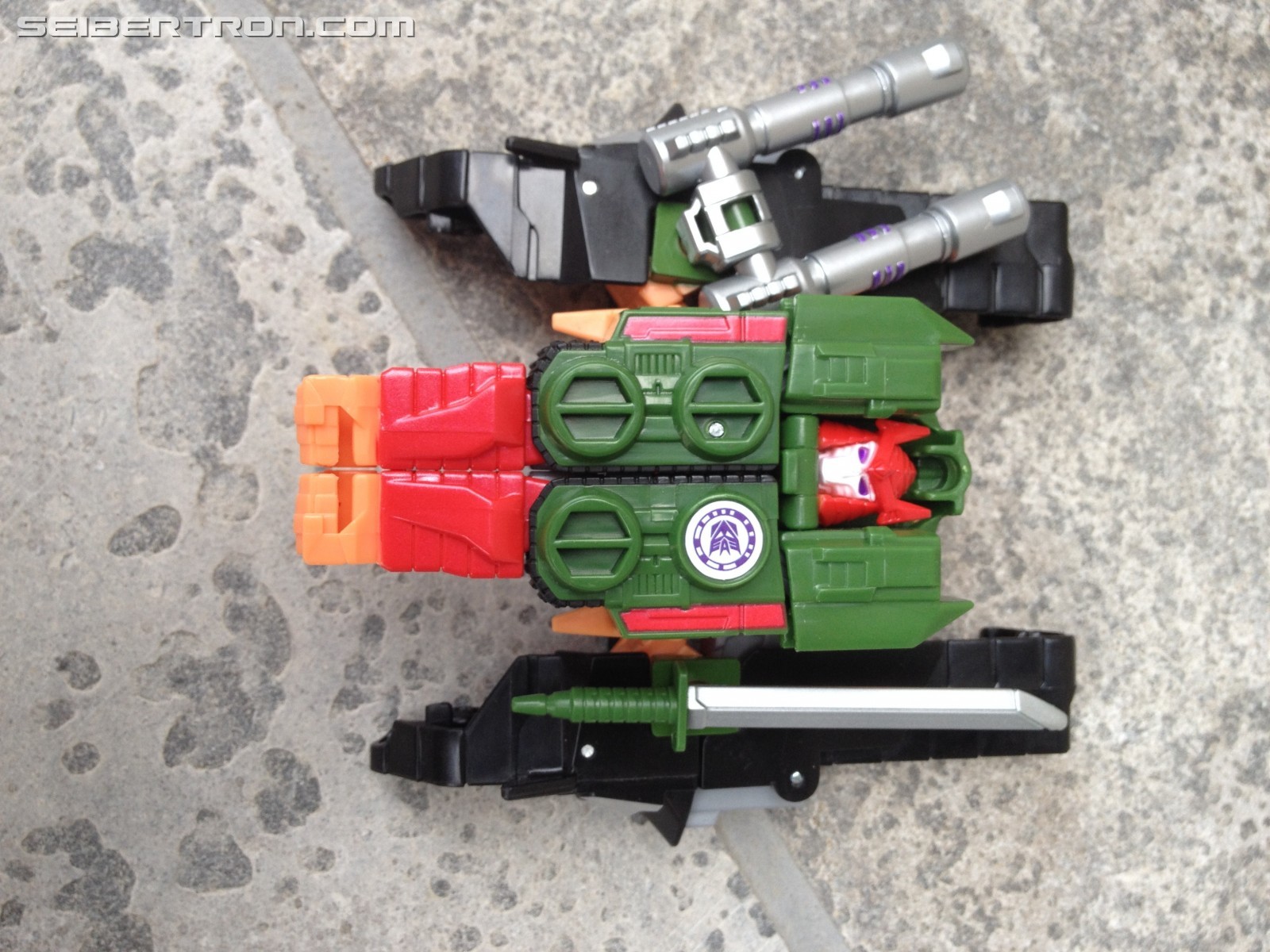 Transformers News: Pictorial Review of Robots in Disguise Warrior Bludgeon