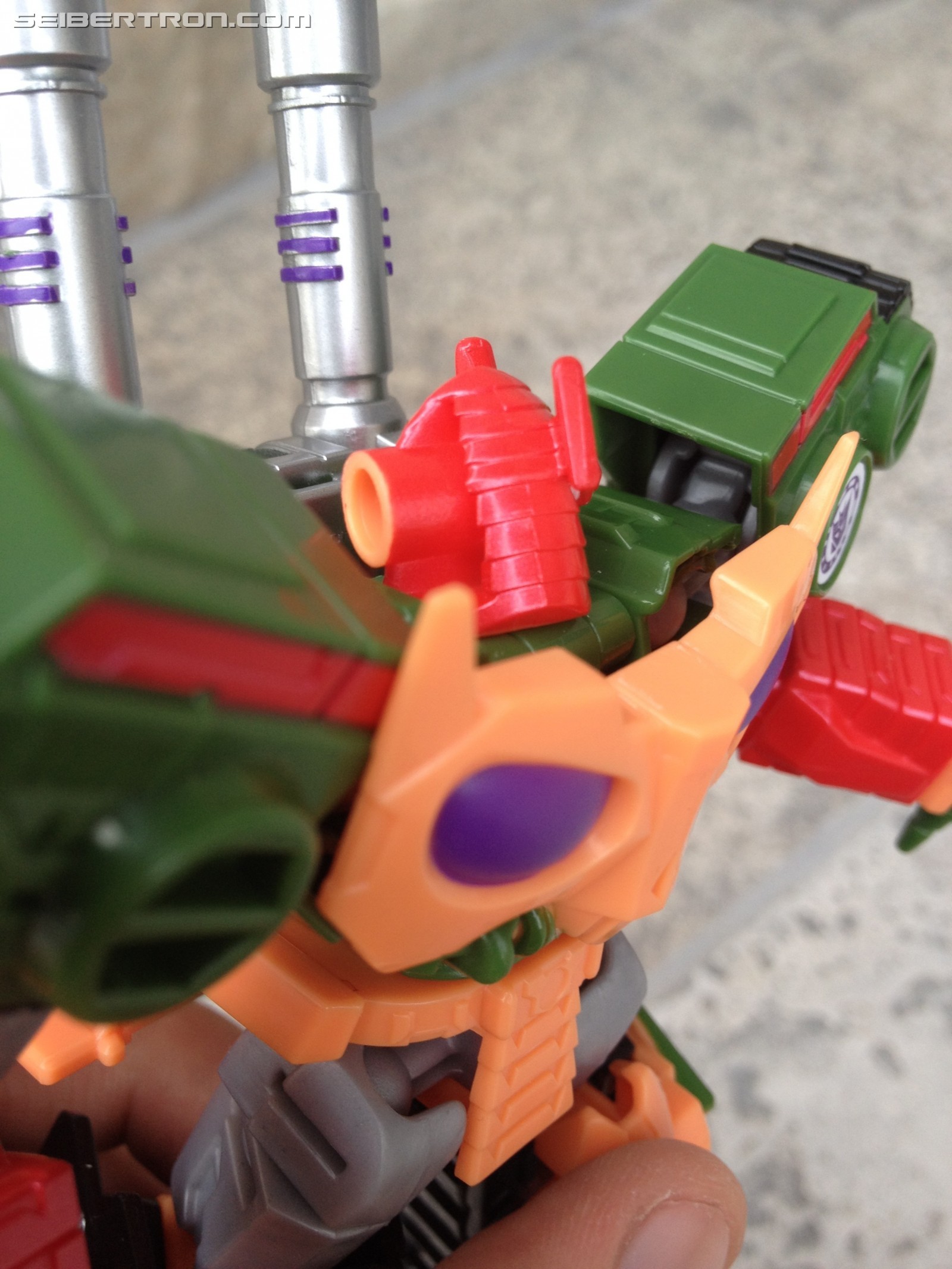 Transformers News: Pictorial Review of Robots in Disguise Warrior Bludgeon
