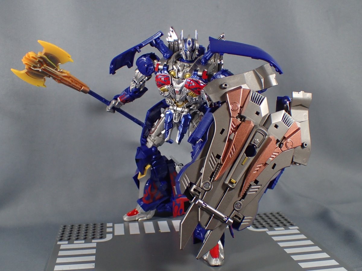 Transformers News: In-Hand Images of Takara Tomy Transformers: The Last Knight TLK-15 Calibur Optimus Prime