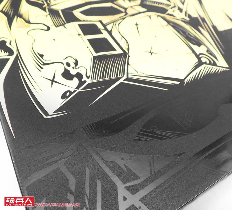 Transformers News: More Images of San Diego Comic Con 2017 Transformers Exclusives: Primitive Skating and The Last Kni