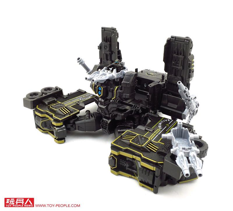 Transformers News: Even More Images of SDCC 2017 Transformers Exclusives: Primitive Skateboarding and TLK #SDCC2017