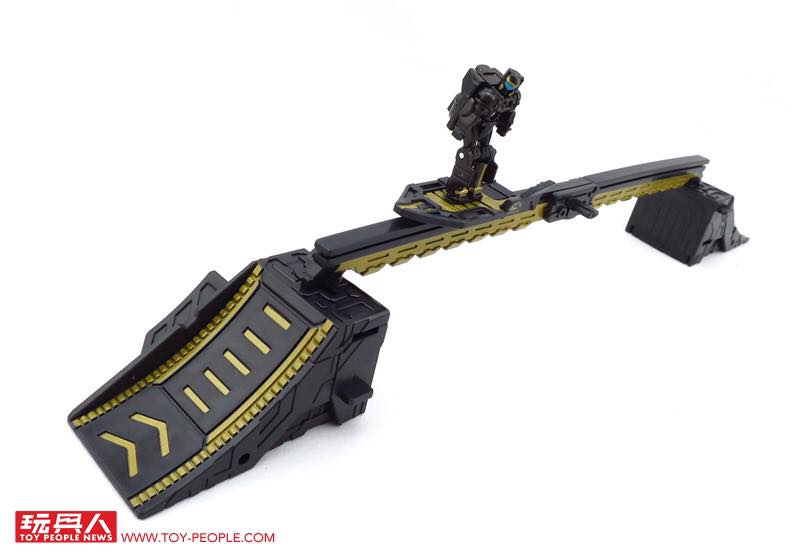 Transformers News: Even More Images of SDCC 2017 Transformers Exclusives: Primitive Skateboarding and TLK #SDCC2017