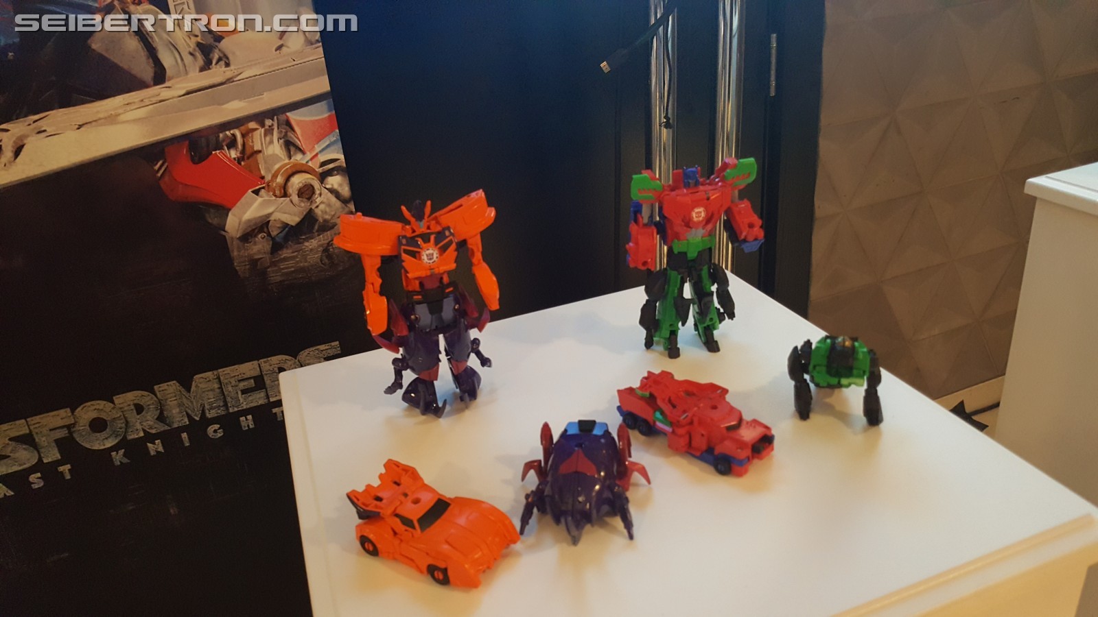 Transformers News: SDCC 2017: Hasbro Breakfast Press Event, Featuring RID Combiner Force Primelock & Saberclaw