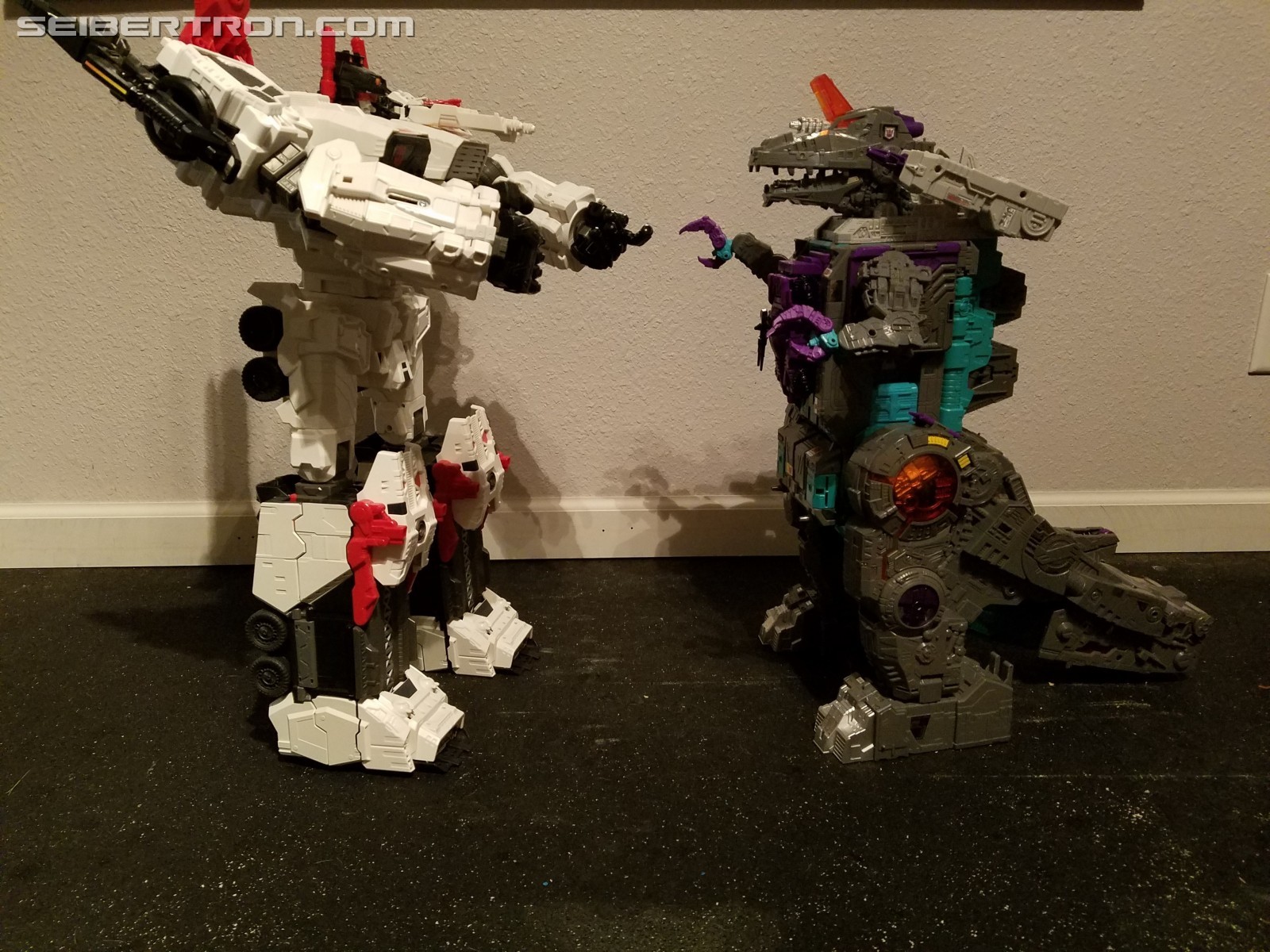 Transformers News: Re: Transformers Generations Titan Class Trypticon Thread