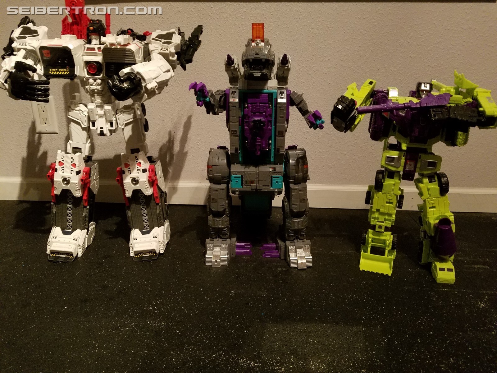 Transformers News: Re: Transformers Generations Titan Class Trypticon Thread