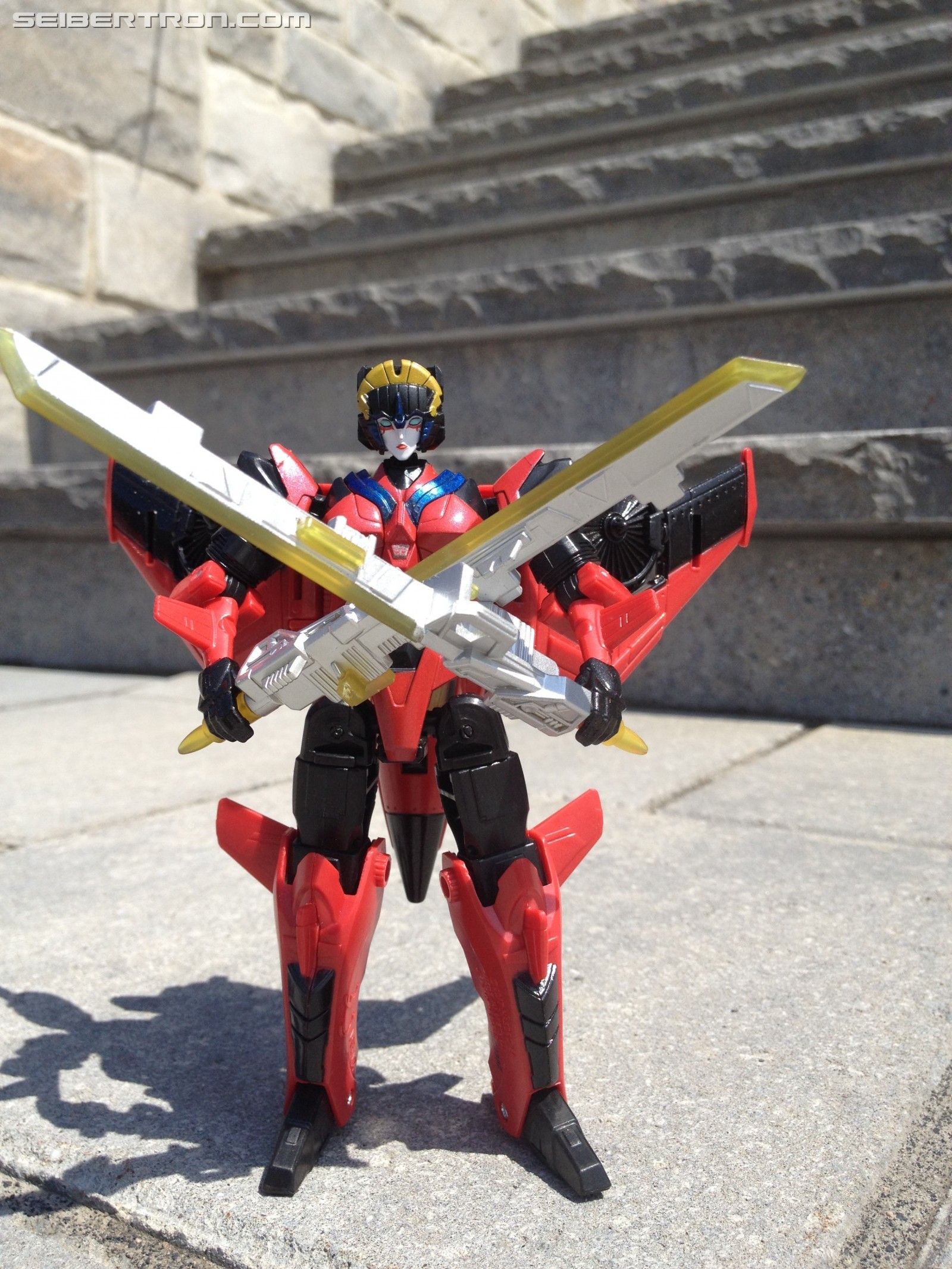 Transformers News: Pictorial Review of Transformers Titans Return Windblade