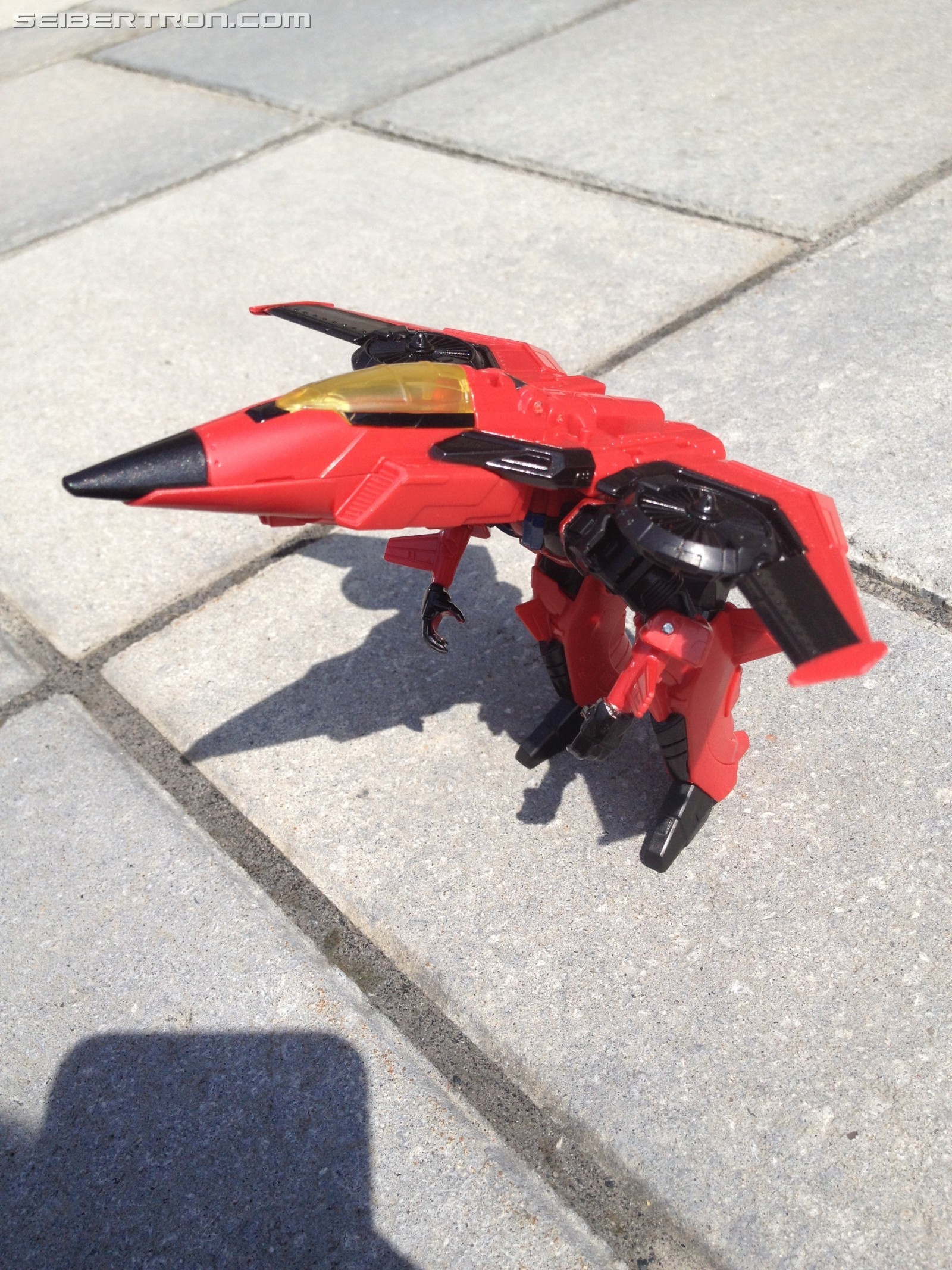 Transformers News: Pictorial Review of Transformers Titans Return Windblade