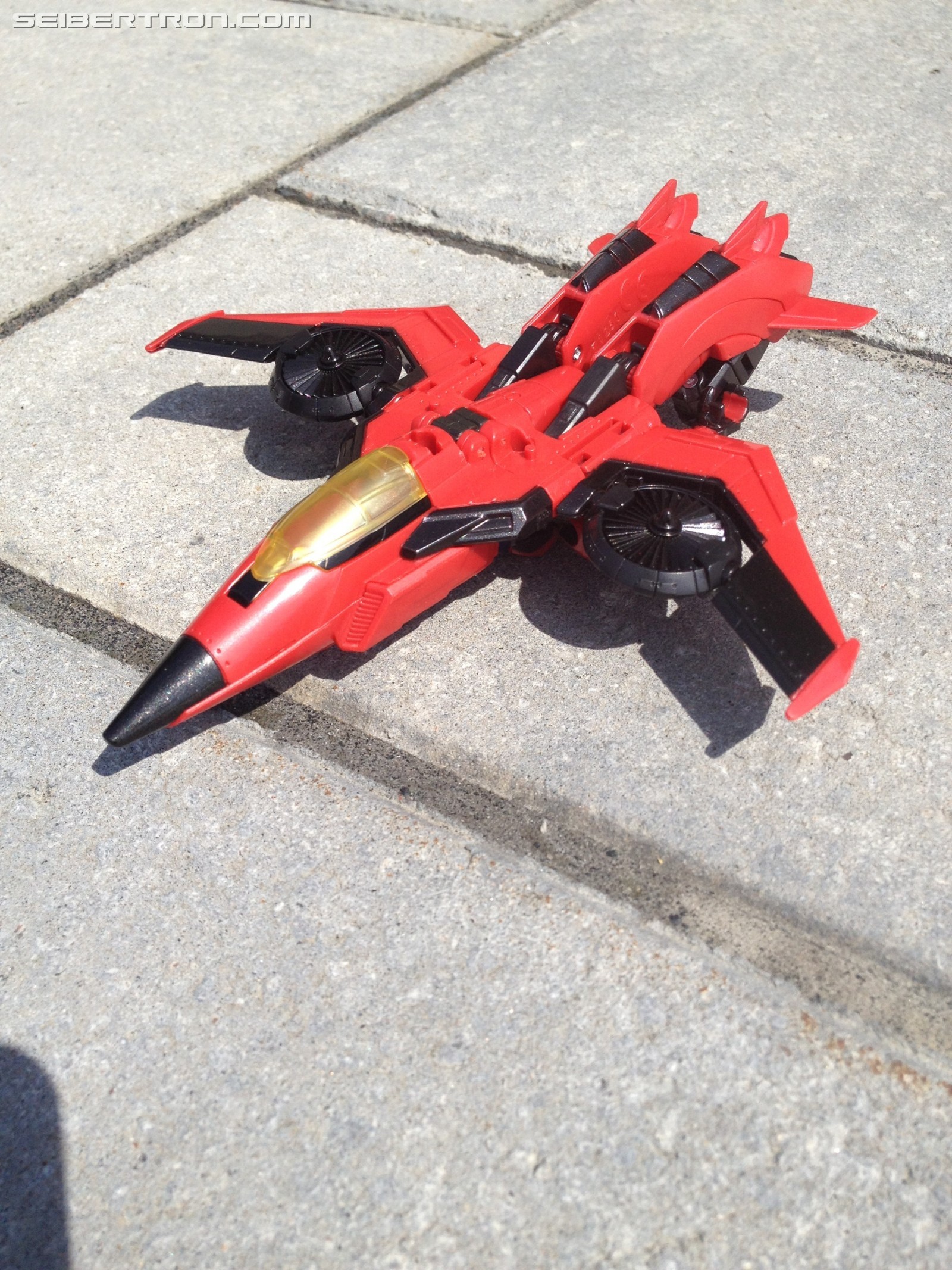 Transformers News: Pictorial Review of Transformers Titans Return Windblade