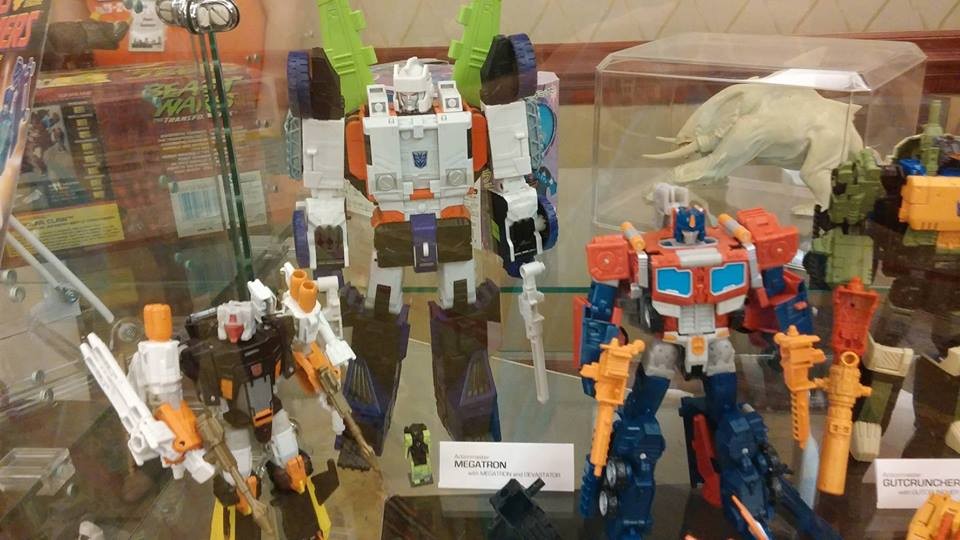 Transformers News: New Images of Concepts from Fun Pub and Customized Figures at Pete's Robot Convention 2017