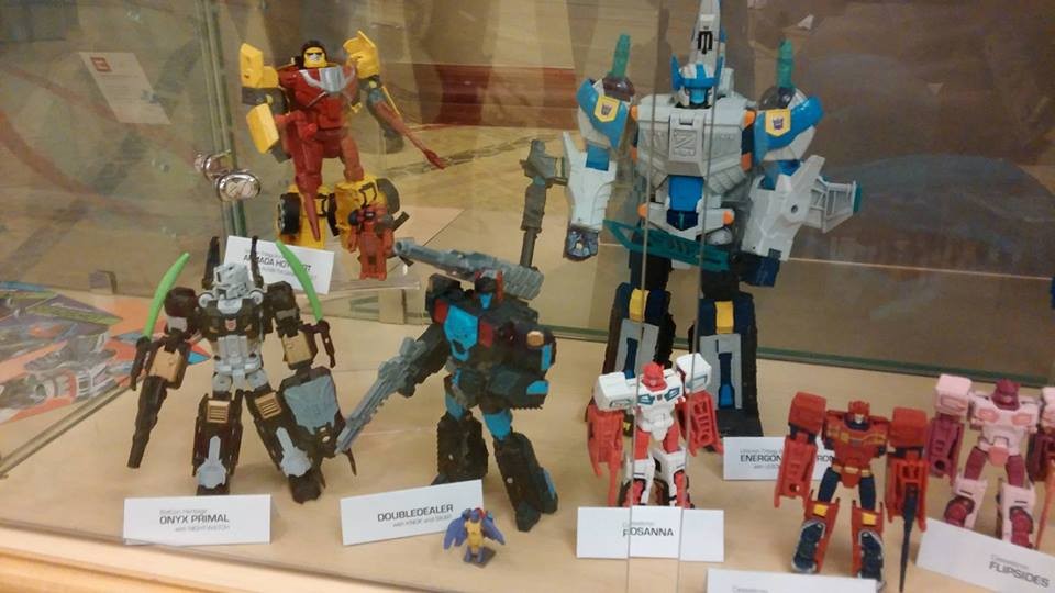 Transformers News: New Images of Concepts from Fun Pub and Customized Figures at Pete's Robot Convention 2017