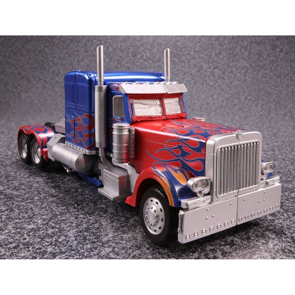 Transformers News: New images of Movie Masterpiece MPM-4 Optimus Prime Transformers News: New images of Movie Masterpiece MPM-4 Optimus Prime