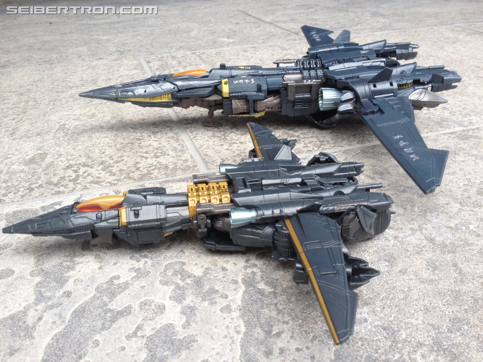 Transformers News: Leader vs Voyager: Which is the better Megatron Figure from Transformers the Last Knight