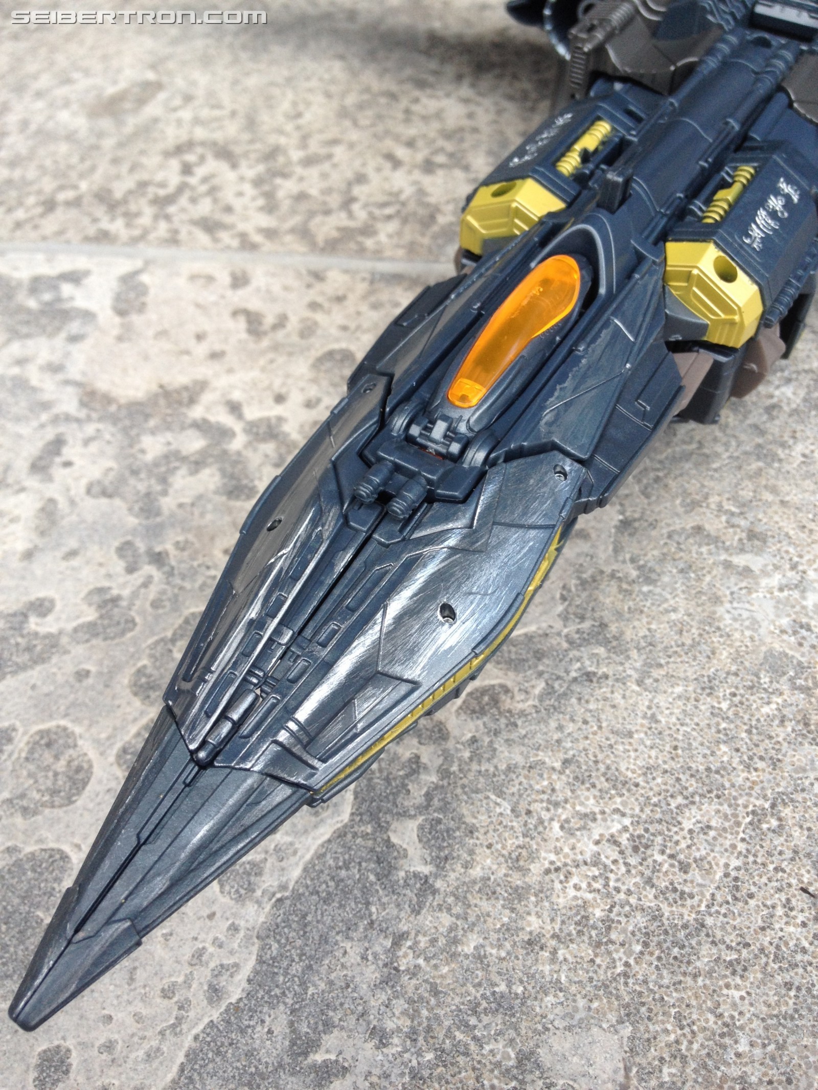 Transformers News: Leader vs Voyager: Which is the better Megatron Figure from Transformers the Last Knight