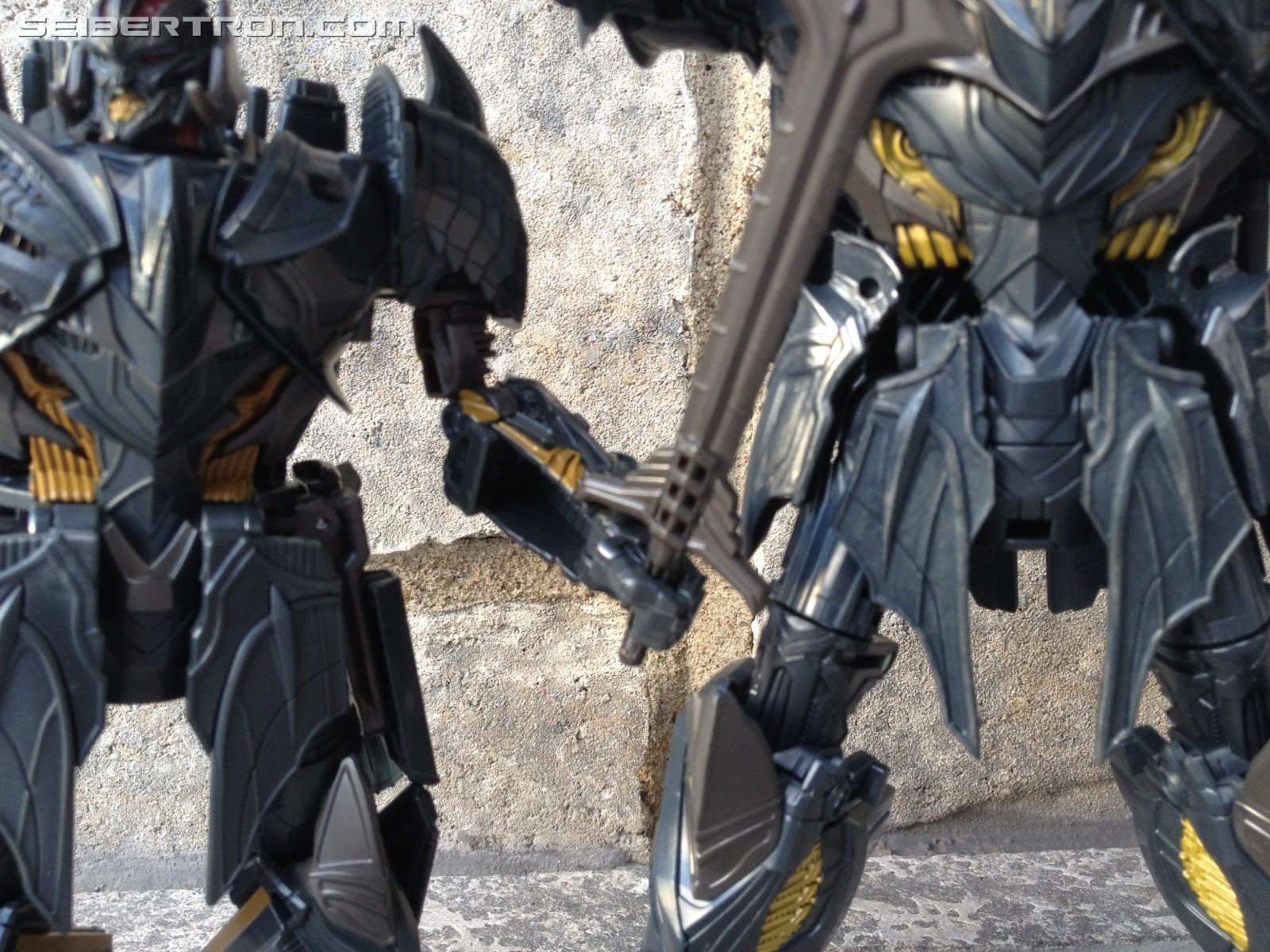 Transformers News: Leader vs Voyager: Which is the better Megatron Figure from Transformers the Last Knight