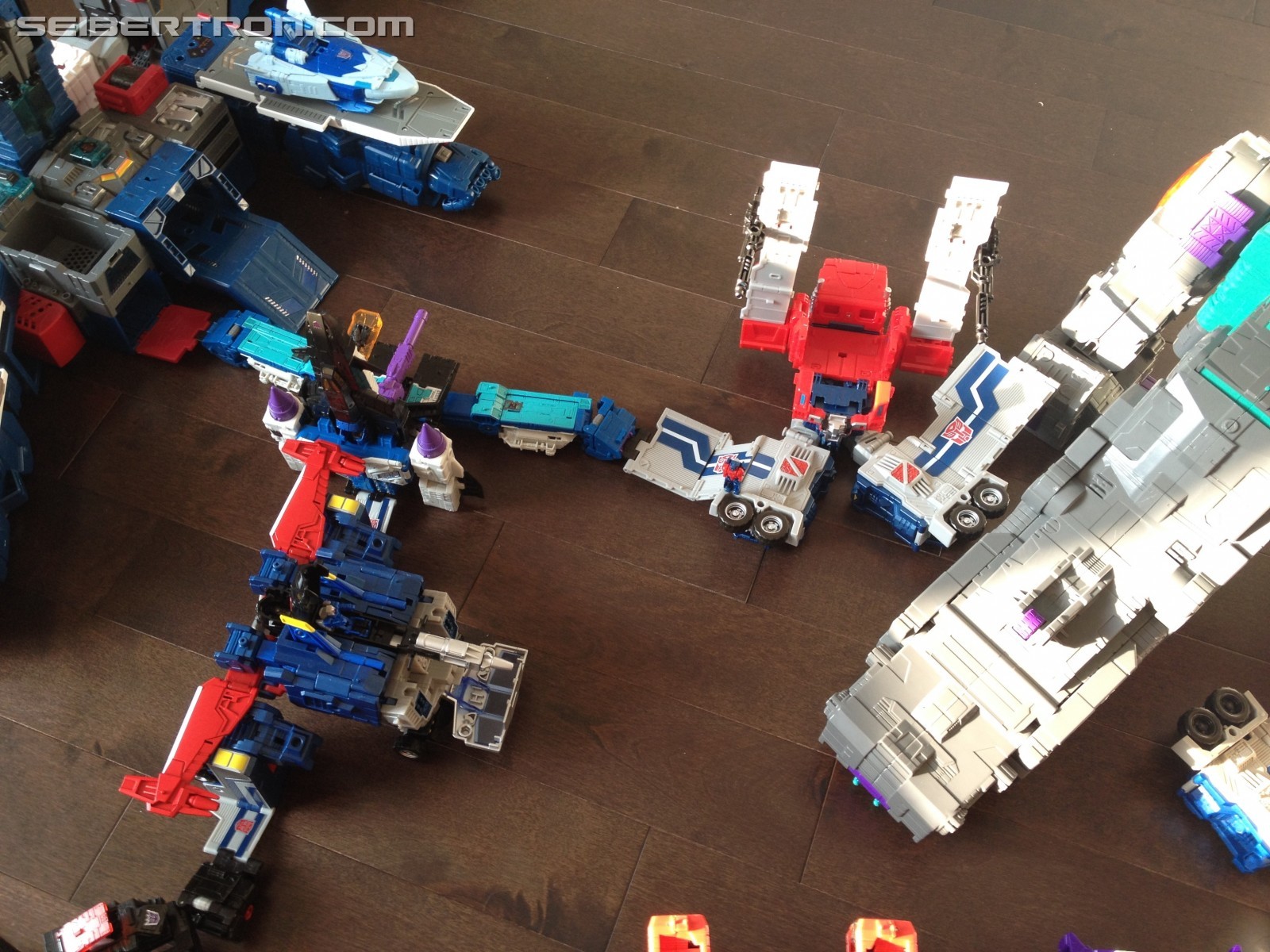 Transformers News: Images of all Transformers Titans Return Bases Connected with Takara God Bomber