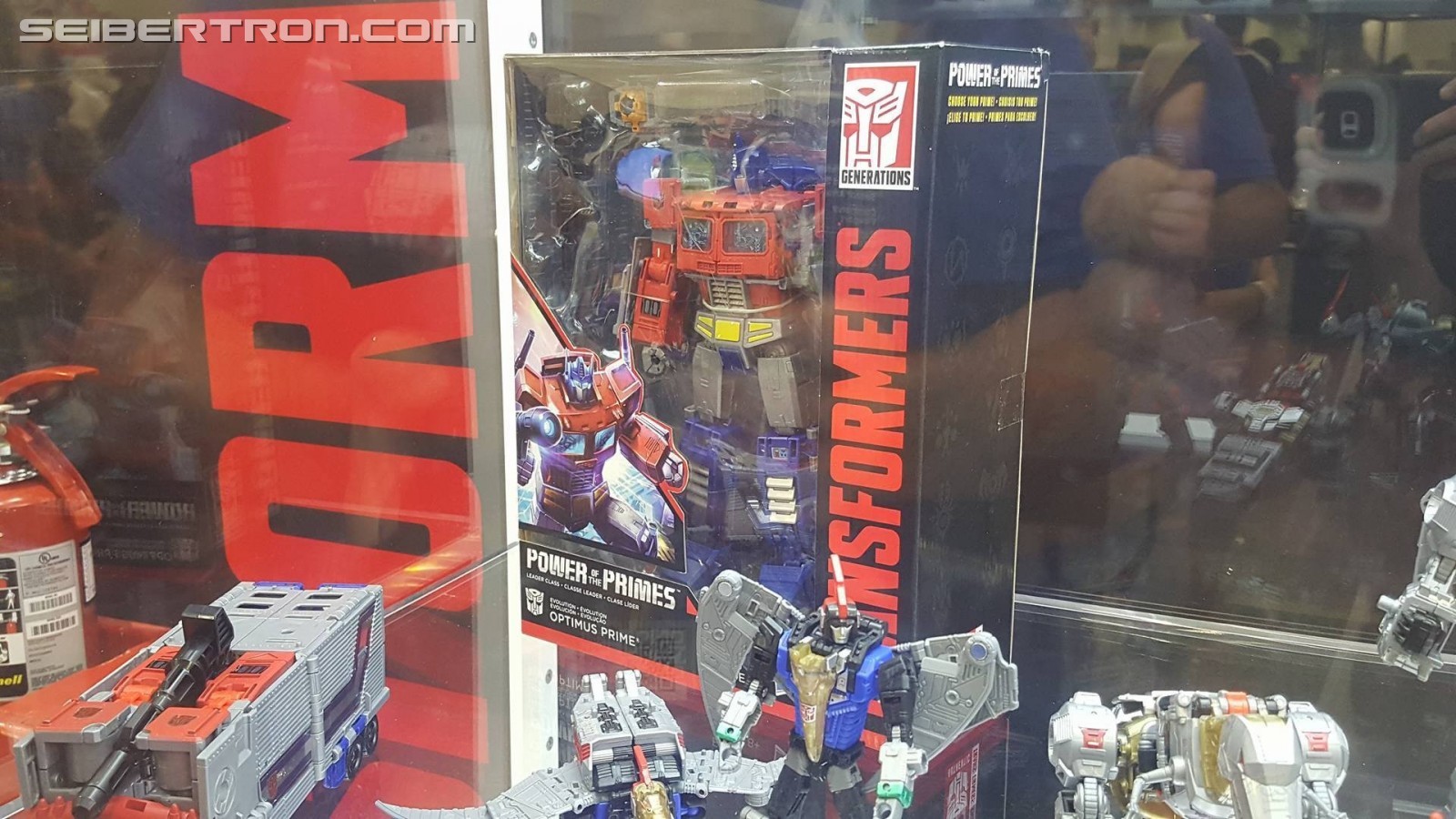 Transformers News: #Hascon First Look at Transformers: Power of the Primes Dinobots and Leader Optimus Prime