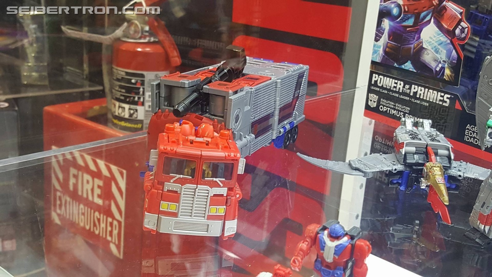 Transformers News: #Hascon First Look at Transformers: Power of the Primes Dinobots and Leader Optimus Prime