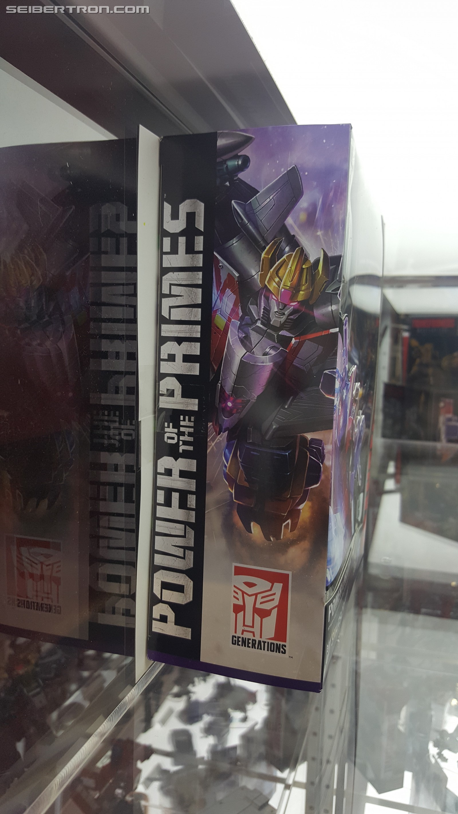 Transformers News: #HASCON 2017 Transformers: Power of the Primes Sunday Updates: Combined Starscream, Slash robot mode