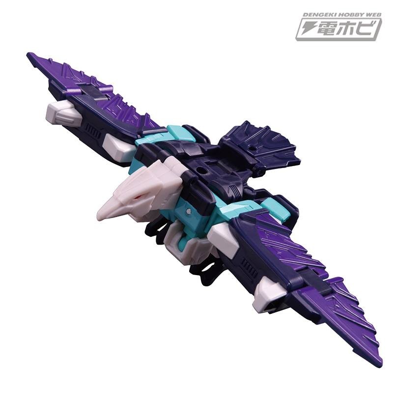 Transformers News: More images of Takara Legends G2 Megatron, Targetmaster Windblade and Decepticon Clones Transformers News: More images of Takara Legends G2 Megatron, Targetmaster Windblade and Decepticon Clones