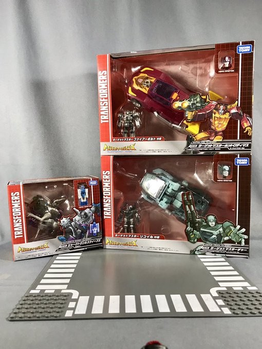 Transformers News: Re: Takara Tomy Transformers Legends Thread