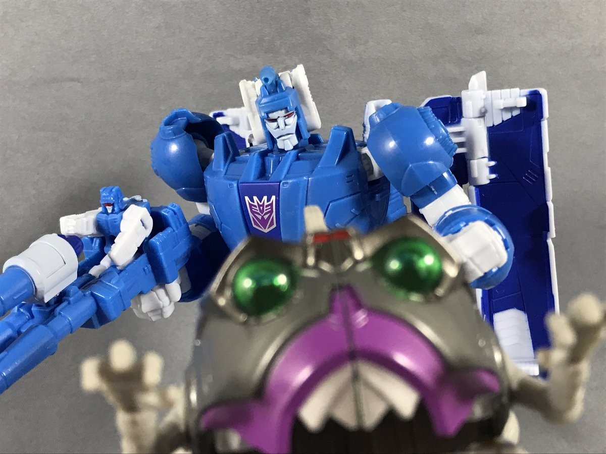 Transformers News: Re: Takara Tomy Transformers Legends Thread