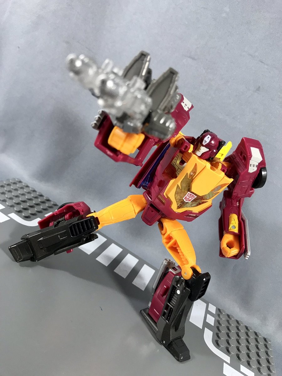 Transformers News: Re: Takara Tomy Transformers Legends Thread