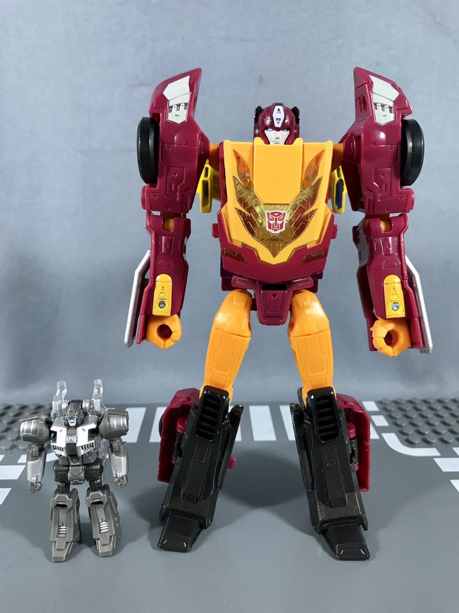 Transformers News: Re: Takara Tomy Transformers Legends Thread